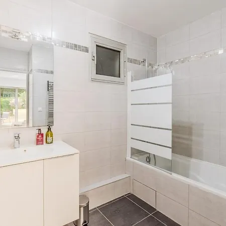 Apartman Beautiful 4p With Garden - 16th Párizs