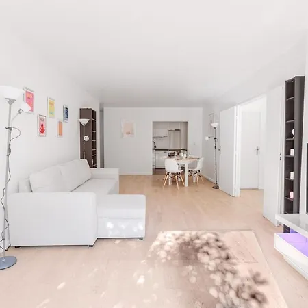 Beautiful 4p With Garden - 16th Apartment Paris