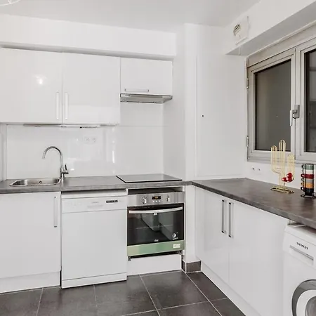 Beautiful 4p With Garden - 16th