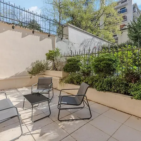 Beautiful 4p With Garden - 16th Apartman *