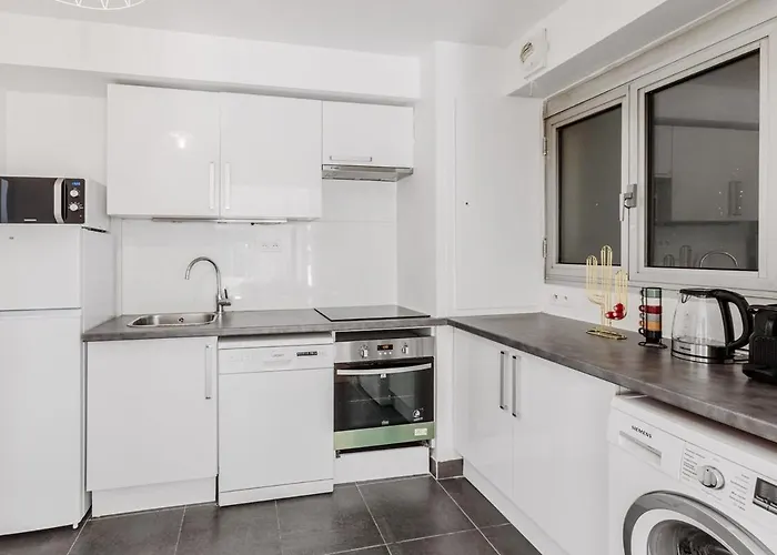 Beautiful 4p With Garden - 16th